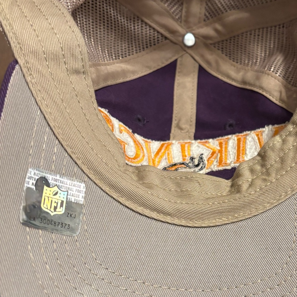 Minnesota Vikings NFL SnapBack cap - Picture 4 of 8